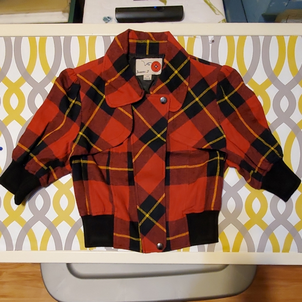 NWOT Plaid Crop Jacket
